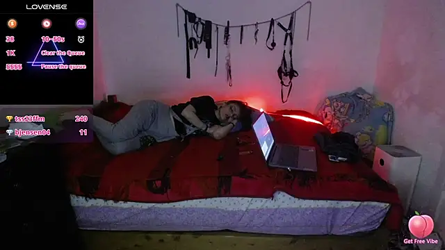 Snapshot of freyaa_sorcerees chatting on 03-20-25, 03:02 freyaa sorcerees online show from 03-20-25, 03:02