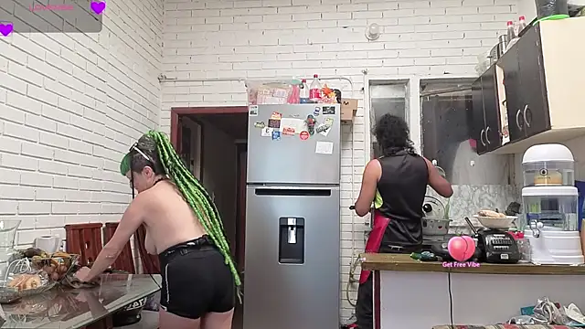 Snapshot of freyaa_sorcerees chatting on 10-05-25, 06:39 freyaa sorcerees online show from 10-05-25, 06:39