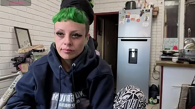 Snapshot of freyaa_sorcerees chatting on 10-17-25, 01:25 freyaa sorcerees online show from 10-17-25, 01:25