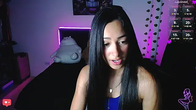 Snapshot of Vickysth chatting on 03-07-25, 11:38 Vickysth online show from 03-07-25, 11:38