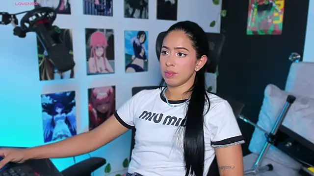 Snapshot of Vickysth chatting on 09-24-25, 10:46 Vickysth online show from 09-24-25, 10:46