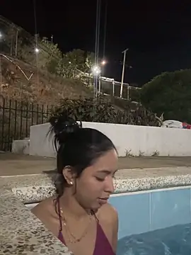 Snapshot of Vickysth chatting on 10-24-25, 11:45 Vickysth online show from 10-24-25, 11:45