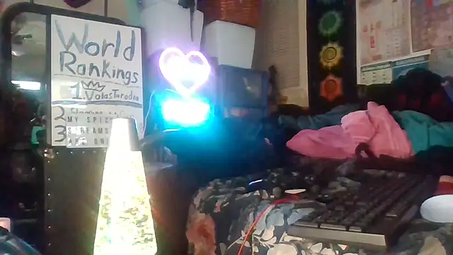 Snapshot of GardeniaFields chatting on 09-20-25, 08:48 GardeniaFields online show from 09-20-25, 08:48