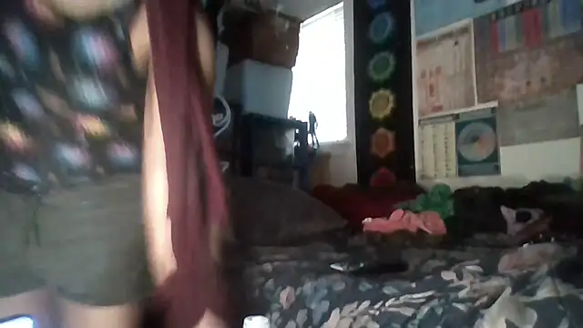 Snapshot of GardeniaFields chatting on 09-30-25, 10:37 GardeniaFields online show from 09-30-25, 10:37