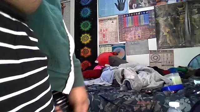 Snapshot of GardeniaFields chatting on 10-18-25, 03:53 GardeniaFields online show from 10-18-25, 03:53