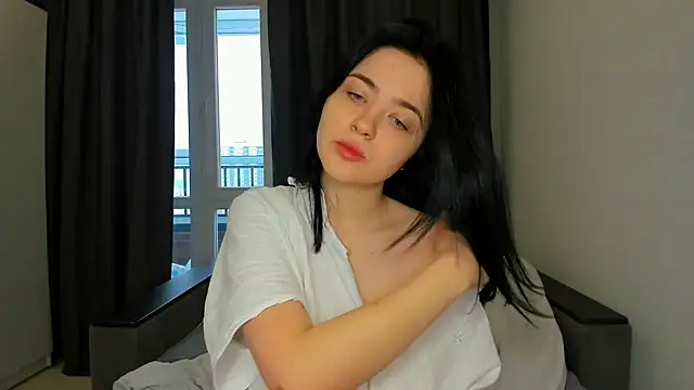 Minx Night CityXq online show from 12-17-25, 07:14