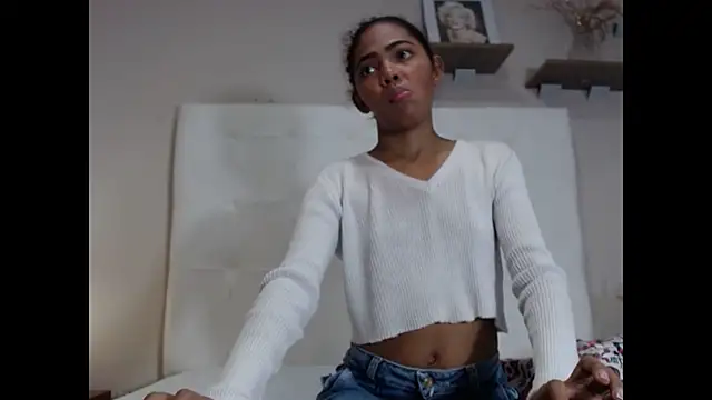 willow smitt online show from 09-13-25, 01:22