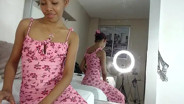 willow smitt online show from 11-09-25, 12:58