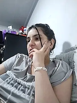 Seet Hanna online show from 10-14-25, 04:35