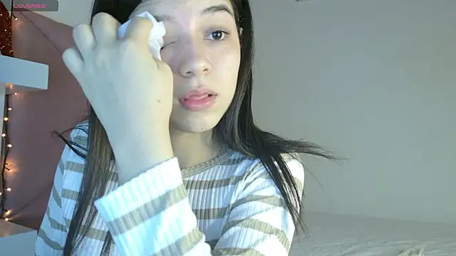 Snapshot of eva_sin18 chatting on 03-02-26, 12:13 eva sin18 online show from 03-02-26, 12:13