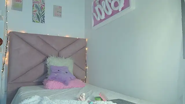 Snapshot of eva_sin18 chatting on 03-21-26, 11:19 eva sin18 online show from 03-21-26, 11:19