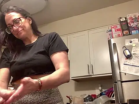 Snapshot of KittyKat_LoLo chatting on 11-16-25, 07:25 KittyKat LoLo online show from 11-16-25, 07:25