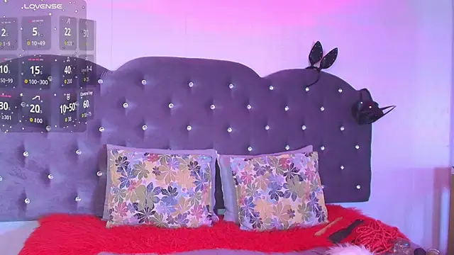 Lia Valmont online show from 11-20-25, 12:16