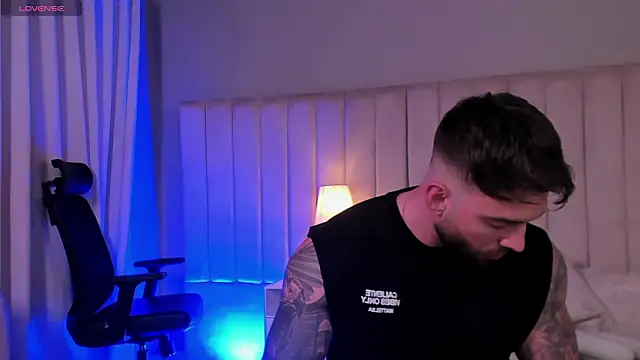 OLIVER COLT online show from 03-21-26, 02:16