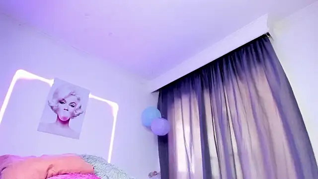 Snapshot of sweet_cinamon chatting on 02-25-26, 04:05 sweet cinamon online show from 02-25-26, 04:05