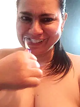 Snapshot of michellrodriguez chatting on 03-09-25, 01:46 michellrodriguez online show from 03-09-25, 01:46