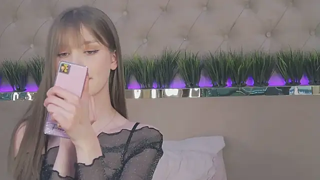 BellaSecrett online show from 03-20-25, 06:31