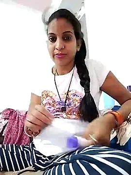 Hotty-Nidhi online show from 03-12-25, 11:20