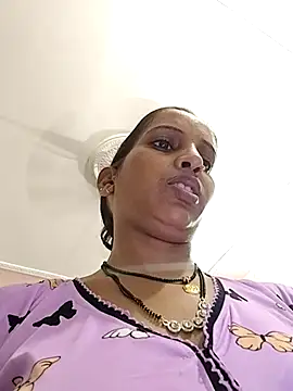 Hotty-Nidhi online show from 10-03-25, 05:32