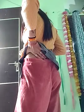 Hotty-Nidhi online show from 02-03-26, 06:40