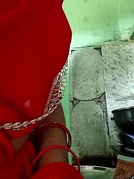 Snapshot of Hotty-Nidhi chatting on 02-15-26, 07:51 Hotty-Nidhi online show from 02-15-26, 07:51