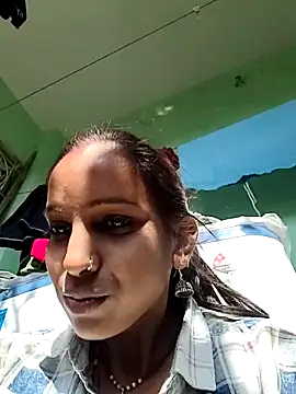 Snapshot of Hotty-Nidhi chatting on 02-17-26, 04:20 Hotty-Nidhi online show from 02-17-26, 04:20