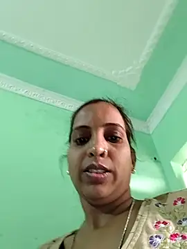 Snapshot of Hotty-Nidhi chatting on 02-28-26, 02:34 Hotty-Nidhi online show from 02-28-26, 02:34