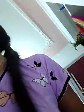 Snapshot of Hotty-Nidhi chatting on 03-18-26, 04:48 Hotty-Nidhi online show from 03-18-26, 04:48