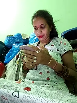 Snapshot of Hotty-Nidhi chatting on 03-21-26, 04:54 Hotty-Nidhi online show from 03-21-26, 04:54