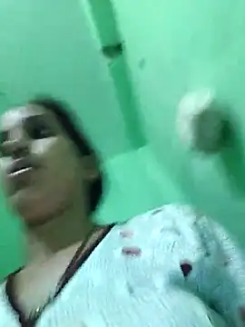 Snapshot of Hotty-Nidhi chatting on 03-25-26, 02:56 Hotty-Nidhi online show from 03-25-26, 02:56