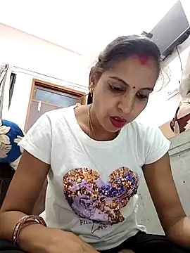 Hotty-Nidhi online show from 04-03-26, 05:44