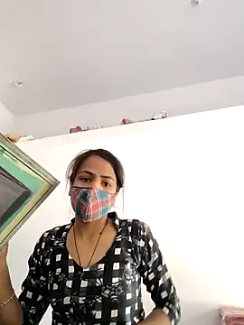 indiancute43 online show from 03-17-25, 08:40