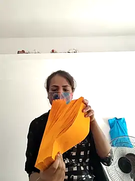 indiancute43 online show from 03-22-25, 09:34