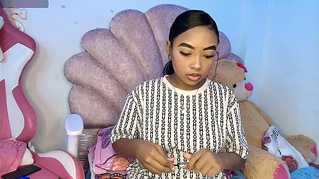 charlotte walker1 online show from 03-15-26, 09:21