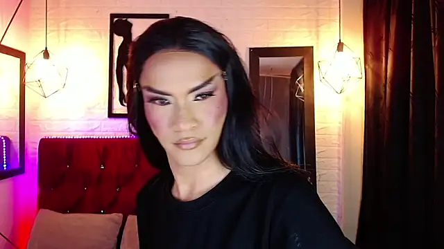 agatha rodriguez online show from 11-15-25, 02:02