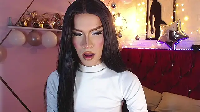 agatha rodriguez online show from 12-20-25, 01:29