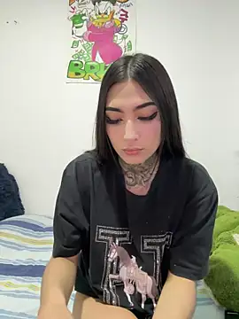 Snapshot of Lilith_Thompson chatting on 03-17-25, 12:57 Lilith Thompson online show from 03-17-25, 12:57