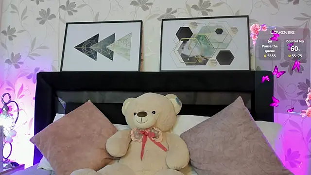 Snapshot of Lilith_Thompson chatting on 09-23-25, 01:47 Lilith Thompson online show from 09-23-25, 01:47