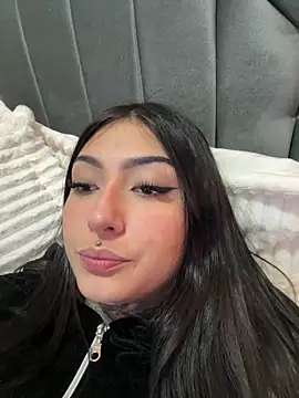 Snapshot of Lilith_Thompson chatting on 10-20-25, 04:46 Lilith Thompson online show from 10-20-25, 04:46