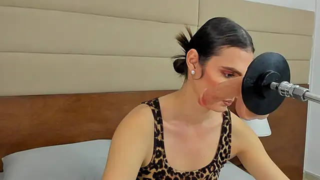 shantall skinny online show from 12-04-25, 03:38