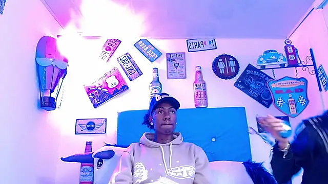 lili roussi online show from 10-10-25, 10:53