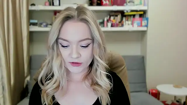 Snapshot of Kara_Smith_ chatting on 02-21-26, 11:50 Kara Smith online show from 02-21-26, 11:50