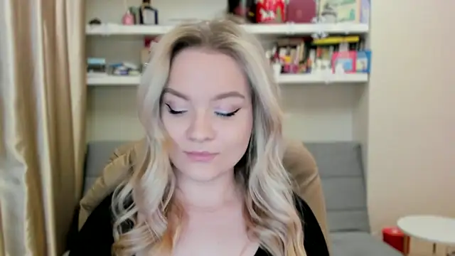 Snapshot of Kara_Smith_ chatting on 02-28-26, 11:17 Kara Smith online show from 02-28-26, 11:17