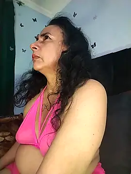 AlexaNovoa  online show from 12-04-25, 12:42