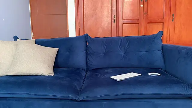 mask guy online show from 09-19-25, 03:56