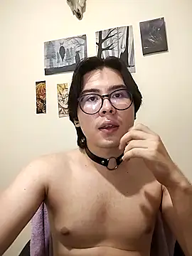 Snapshot of Dante_Gothic chatting on 03-17-25, 05:23 Dante Gothic online show from 03-17-25, 05:23