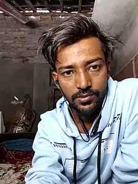 India HOT23 online show from 12-14-25, 05:02