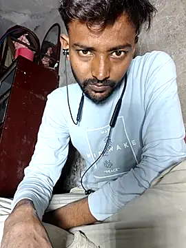India HOT23 online show from 04-30-26, 07:09