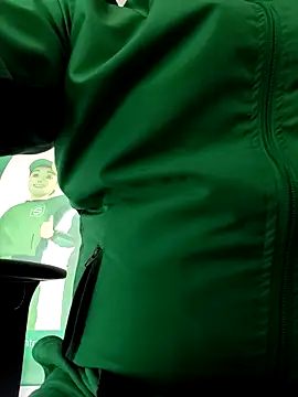 Snapshot of Andy-rtg chatting on 12-16-25, 04:23 Andy-rtg online show from 12-16-25, 04:23