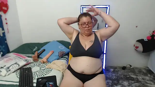 Olgahunder online show from 05-03-26, 04:46
